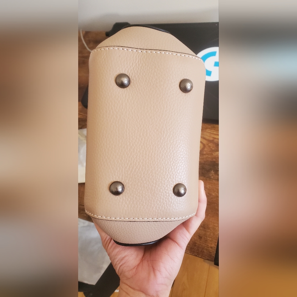 Cute Beige Bag - Picture 8 of 9
